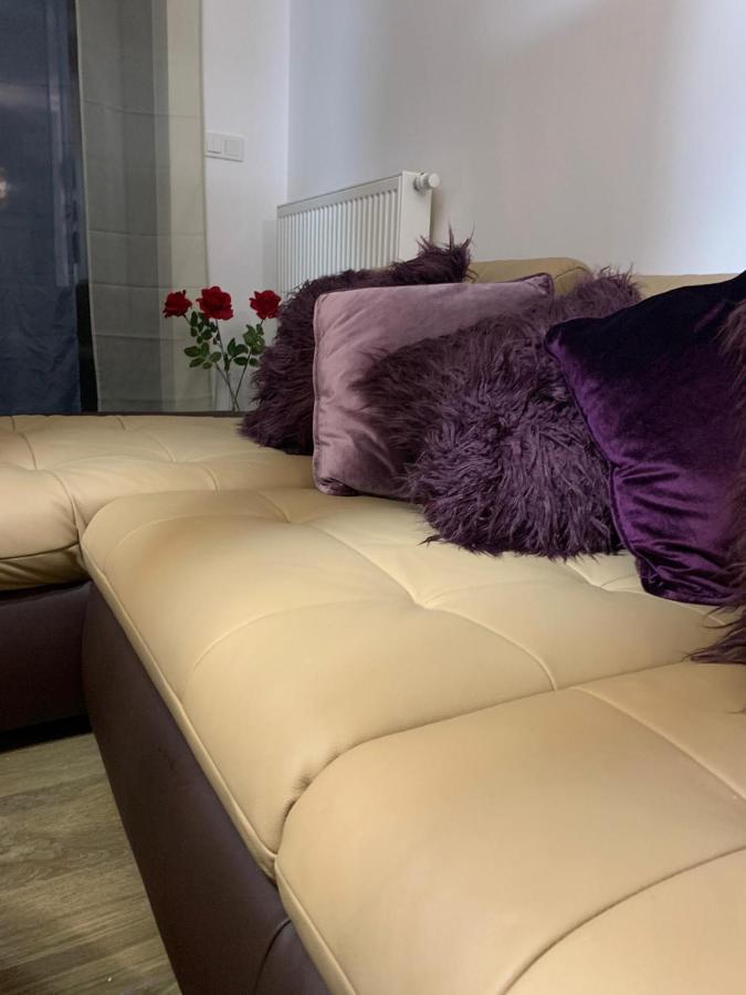 Ive'S Golden Gardenia Seaside Apartment Dziwnow Bagian luar foto