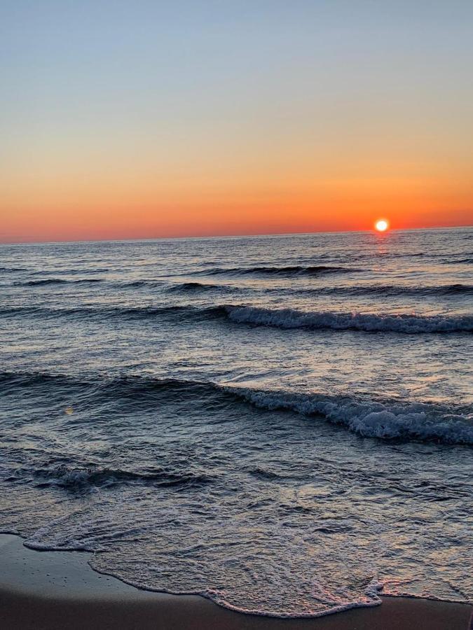 Ive'S Golden Gardenia Seaside Apartment Dziwnow Bagian luar foto