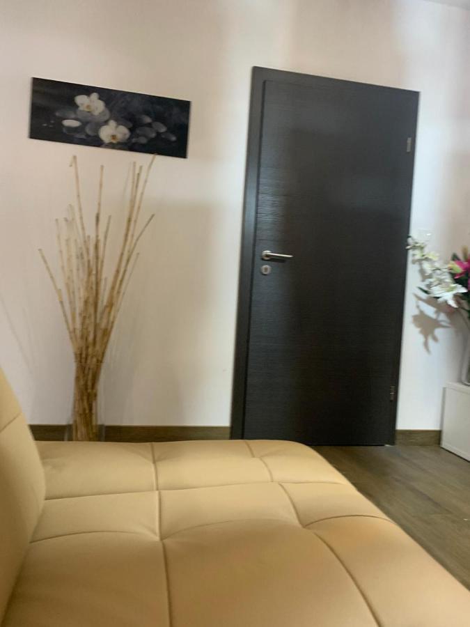 Ive'S Golden Gardenia Seaside Apartment Dziwnow Bagian luar foto
